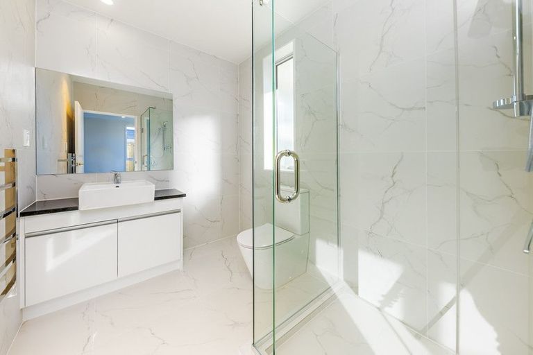 Photo of property in 43 Koroheke Road, Takanini, 2110