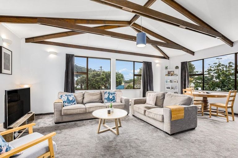 Photo of property in 26 Miro Street, Eastbourne, Lower Hutt, 5013