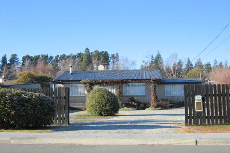 Photo of property in 100 Upton Street, Wanaka, 9305