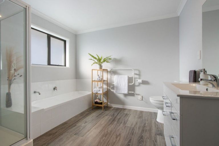 Photo of property in 10 Bransley Grove, Katikati, 3129