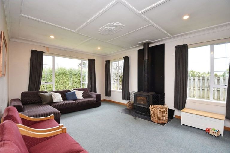 Photo of property in 76 Dunns Road, Otatara, Invercargill, 9879