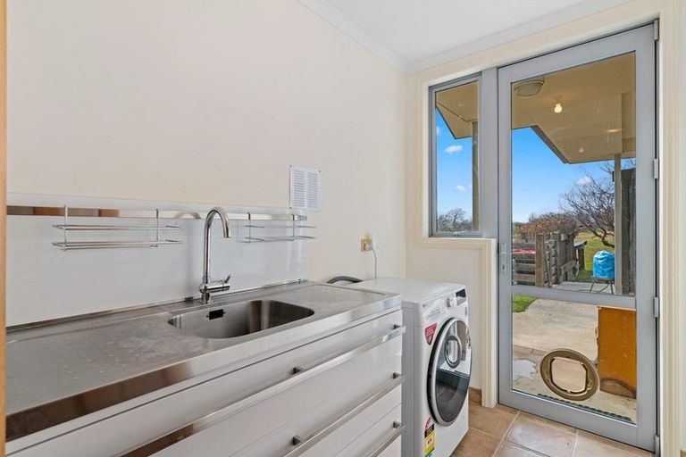 Photo of property in 1 Hollyhock Lane, Wanaka, 9305