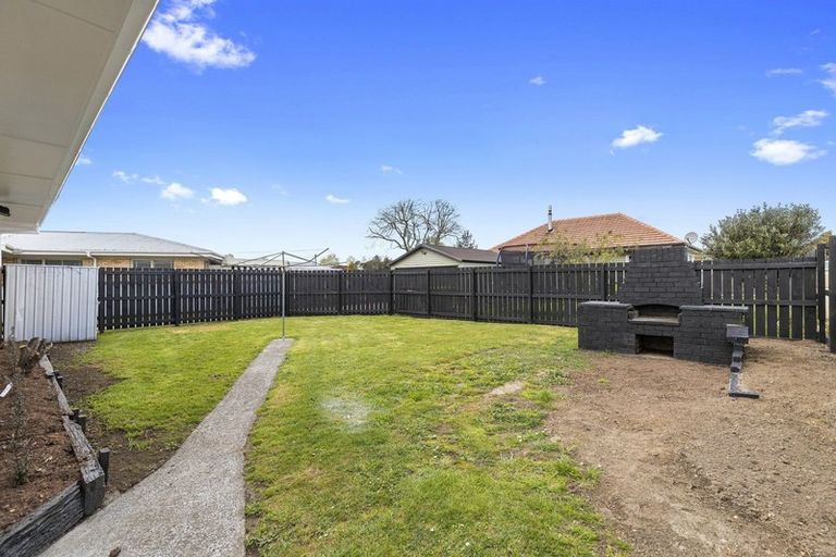 Photo of property in 15 Norman Street, Nawton, Hamilton, 3200