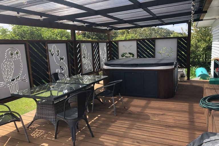 Photo of property in 2083a Paparoa Valley Road, Paparoa, 0571