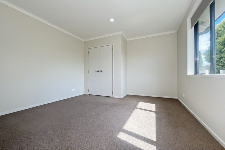 Photo of property in 12 Akeake Lane, Manurewa, Auckland, 2102