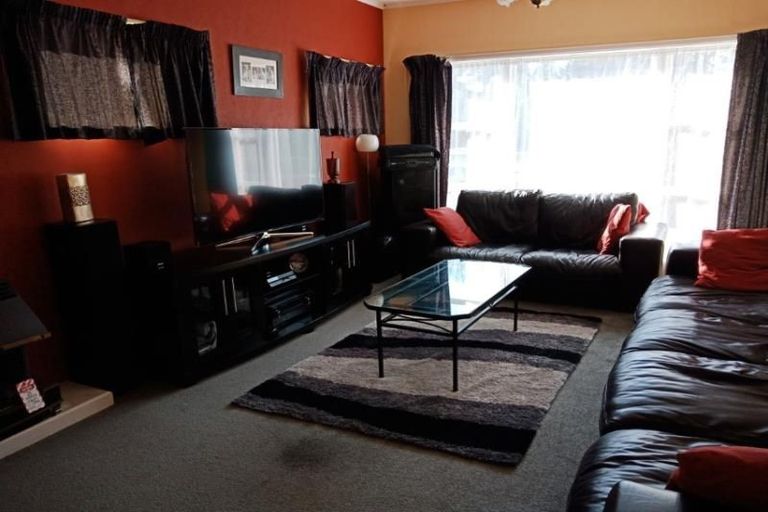 Photo of property in 42 Whitemans Road, Silverstream, Upper Hutt, 5019