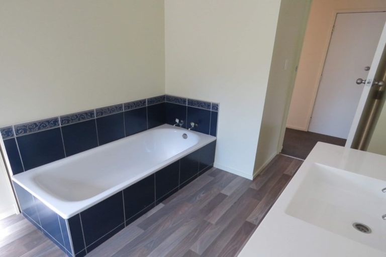 Photo of property in 54 Ronald Avenue, Glenbrook, Waiuku, 2681