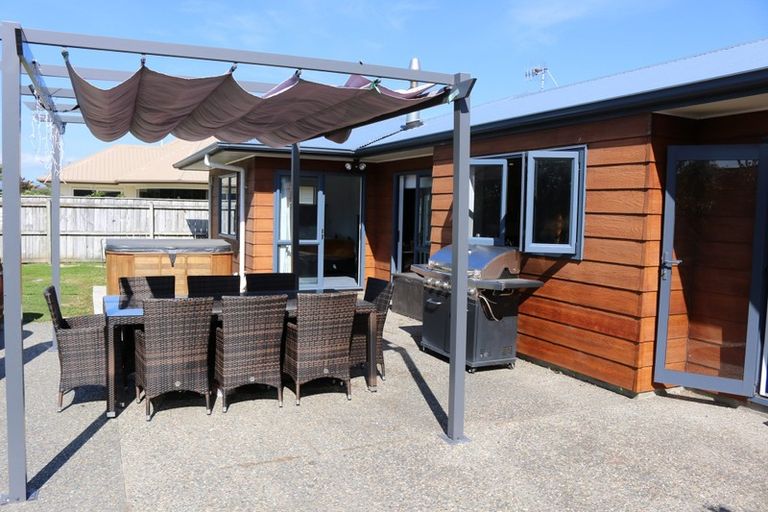 Photo of property in 35 Sherwill Street, Feilding, 4702