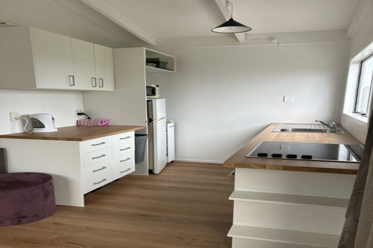 Photo of property in 88 Maunsell Road, Port Waikato, 2695