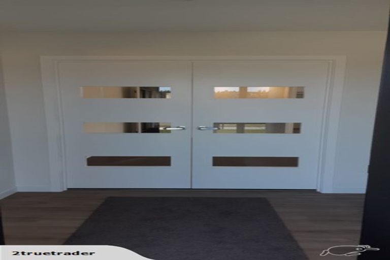 Photo of property in 10 Johnson Avenue, Amberley, 7410