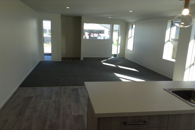 Photo of property in 19 Raiha Street, Papamoa Beach, Papamoa, 3118