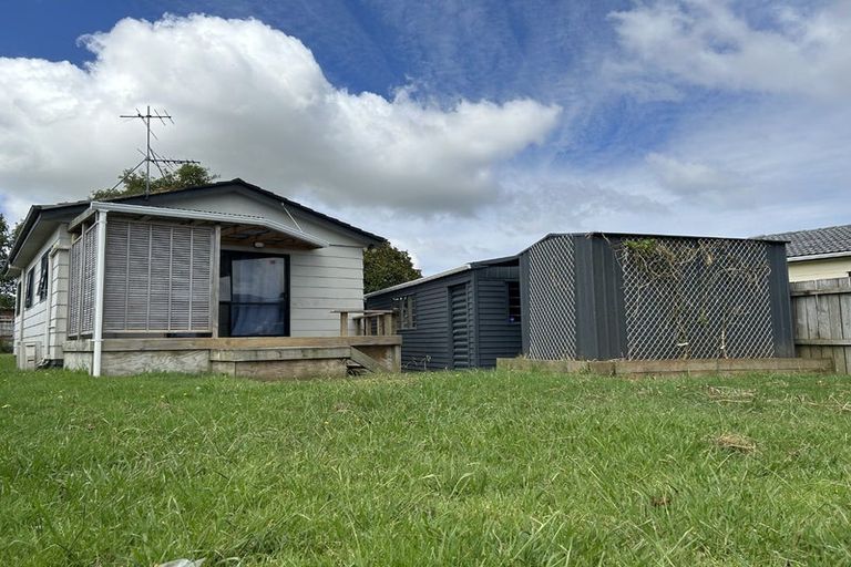 Photo of property in 2/8 Senecio Place, Weymouth, Auckland, 2103
