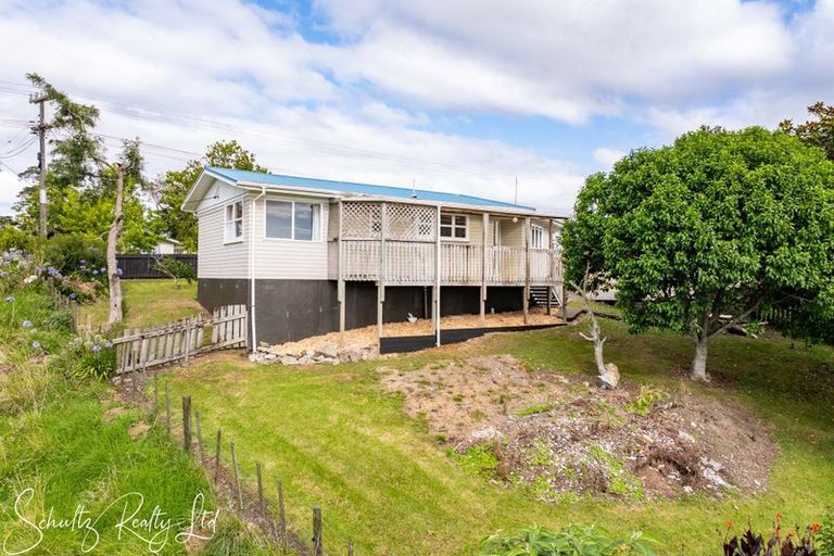 Photo of property in 15 Doctors Hill Road, Maungaturoto, 0520