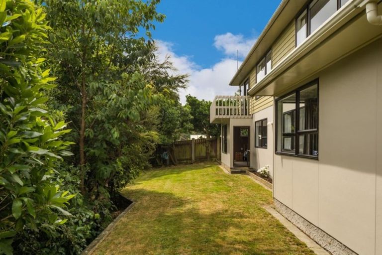 Photo of property in 31 Observatory Close, Whitby, Porirua, 5024