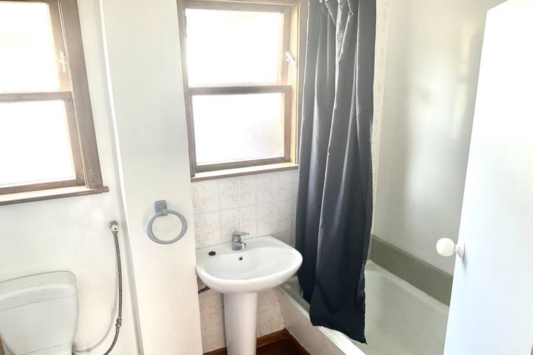 Photo of property in 17 Grierson Street, Naenae, Lower Hutt, 5011