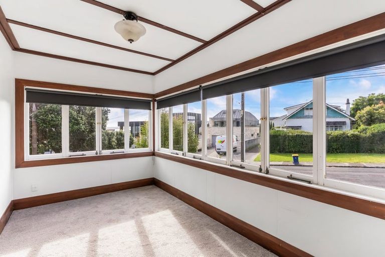 Photo of property in 10 Ewen Street, Takapuna, Auckland, 0622