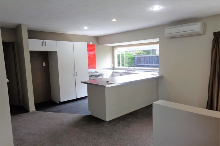 Photo of property in 2/52a Moreland Avenue, Papanui, Christchurch, 8053