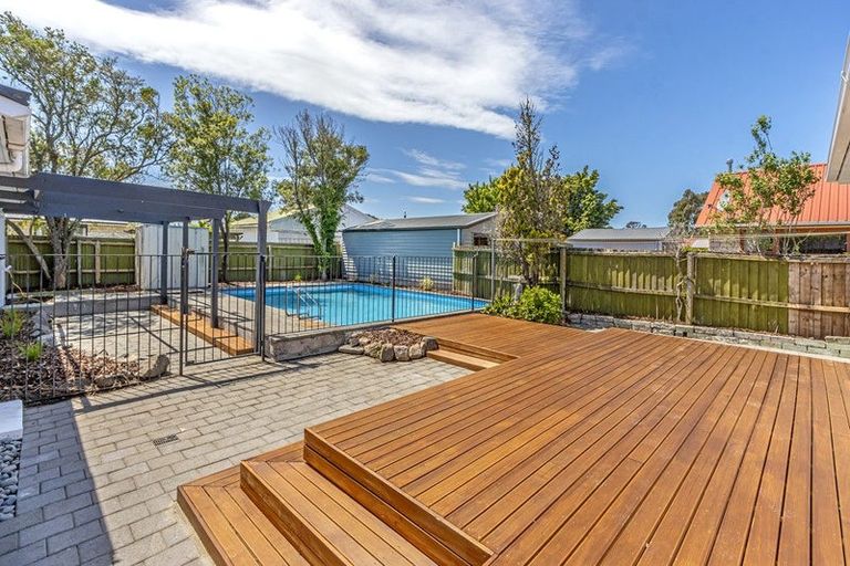 Photo of property in 83 Breezes Road, Avondale, Christchurch, 8061