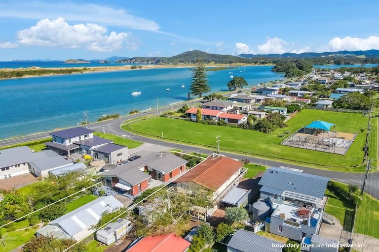 Photo of property in 4 Kopipi Crescent, Ngunguru, Whangarei, 0173