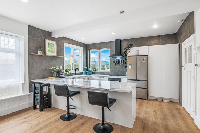 Photo of property in 186 Stapletons Road, Richmond, Christchurch, 8013