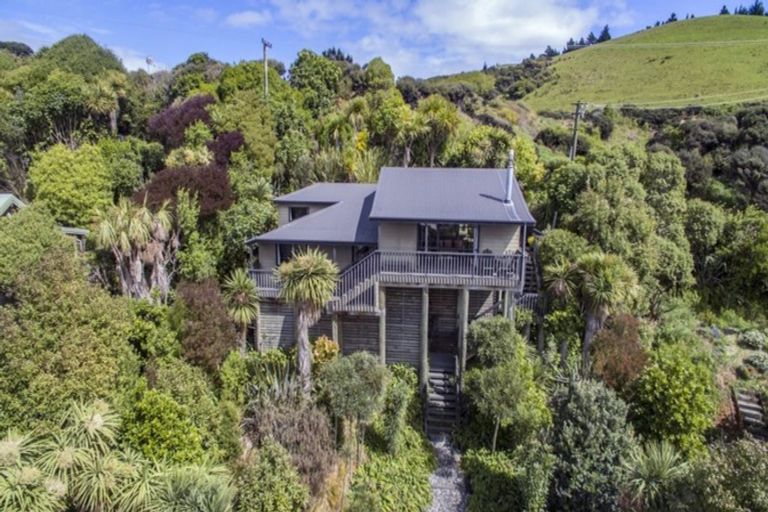 Photo of property in 704 Gore Bay Road, Gore Bay, Cheviot, 7383