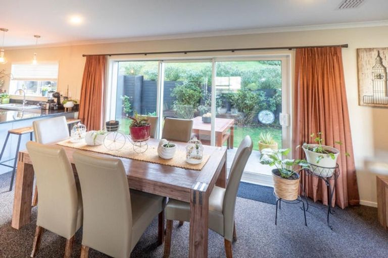 Photo of property in 51 Mauldeth Terrace, Churton Park, Wellington, 6037