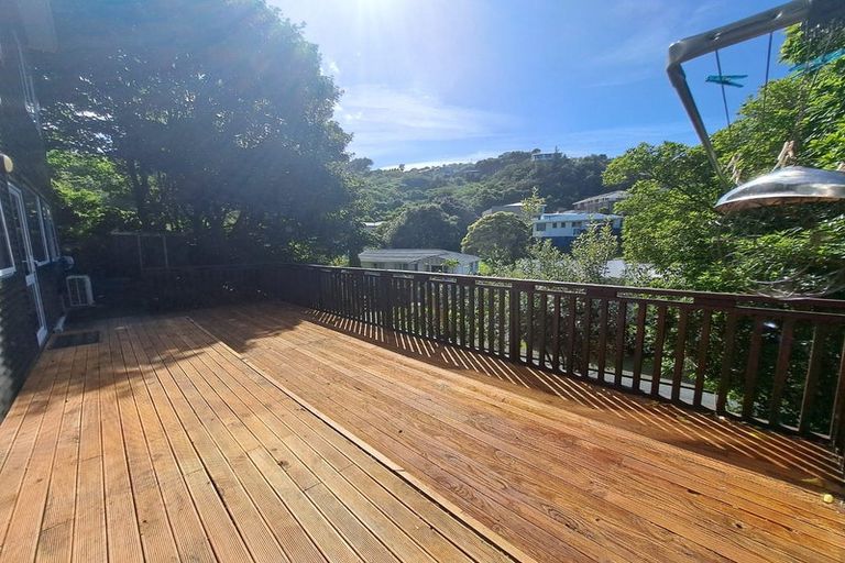Photo of property in 47 Melrose Road, Island Bay, Wellington, 6023
