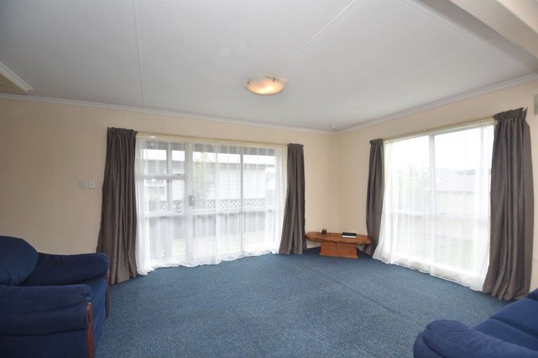 Photo of property in 1 O'byrne Street, Waikiwi, Invercargill, 9810