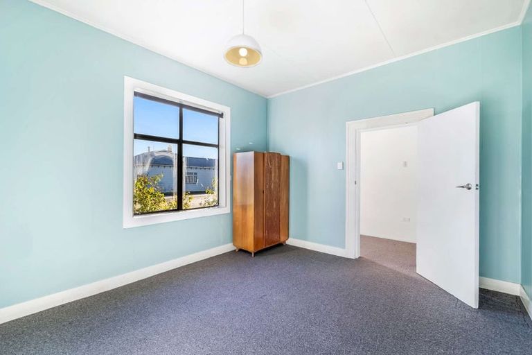Photo of property in 16 Douglas Street, Balclutha, 9230