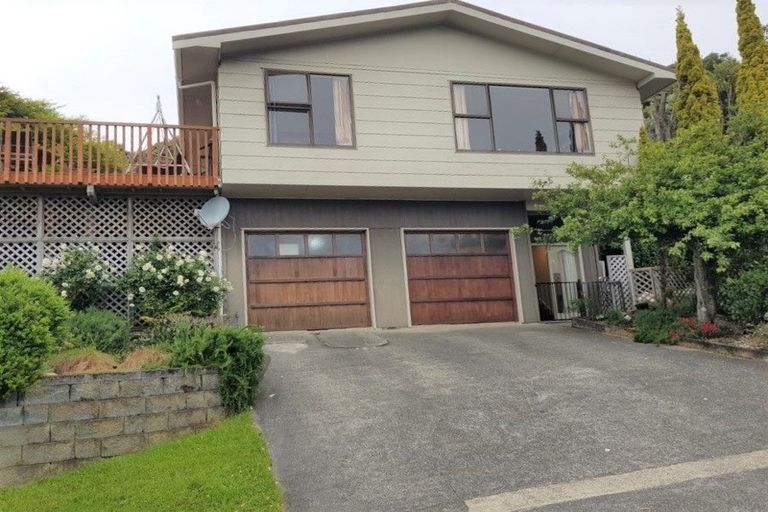 Photo of property in 25 Leeward Drive, Whitby, Porirua, 5024