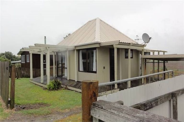 Photo of property in 288 Pukehina Parade, Pukehina, Te Puke, 3189
