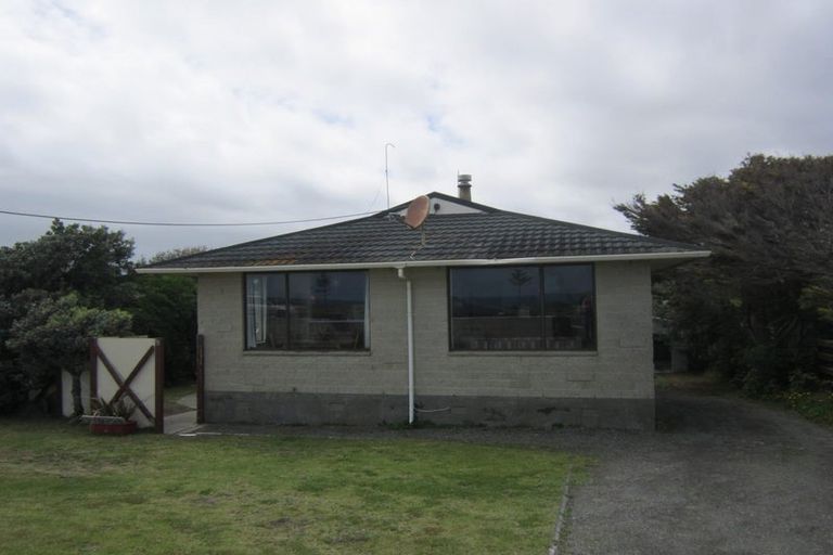 Photo of property in 78 Marine Parade, Otaki Beach, Otaki, 5512
