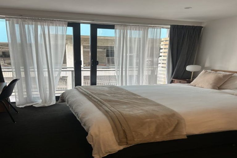 Photo of property in Dual Apartments, 108/142 Vivian Street, Te Aro, Wellington, 6011
