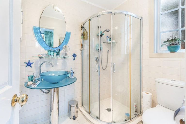 Photo of property in 57a Archibald Road, Kelston, Auckland, 0602