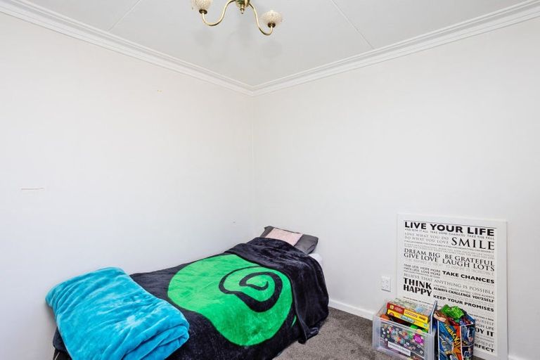 Photo of property in 16 Stirrat Street, Kingswell, Invercargill, 9812