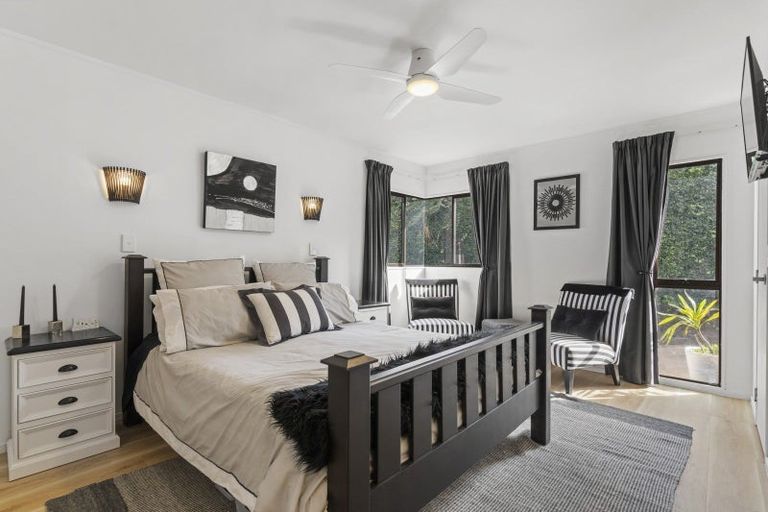 Photo of property in 114 Tirohanga Drive, Whangamata, 3620