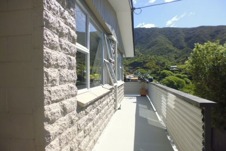 Photo of property in 50 Scotland Street, Picton, 7220