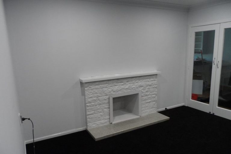 Photo of property in 12 Wilson Place, Papakura, 2110