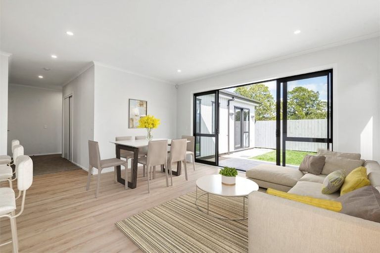 Photo of property in 6 Oyster Drive, Whenuapai, Auckland, 0618