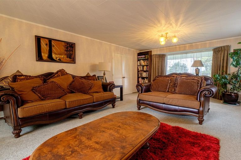 Photo of property in 24 Cedar Crescent, Feilding, 4702