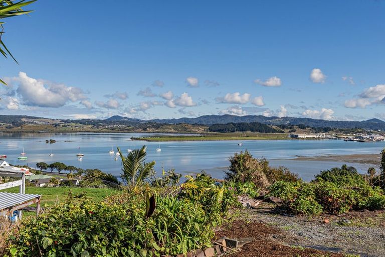 Photo of property in 82 Handforth Street, Onerahi, Whangarei, 0110
