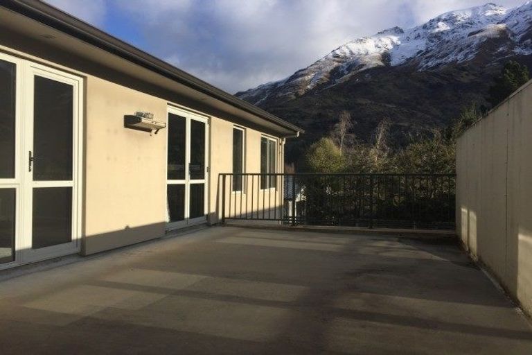 Photo of property in 13a Redfern Terrace, Arthurs Point, Queenstown, 9371