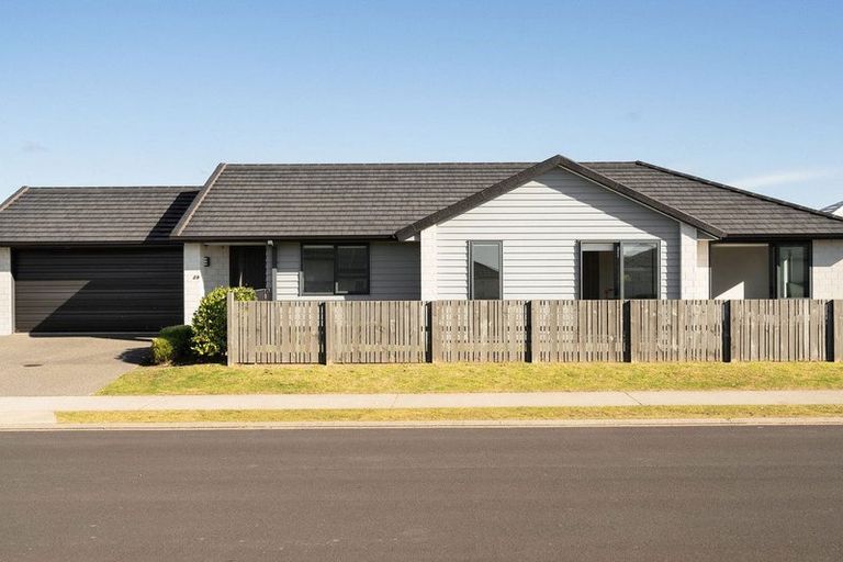 Photo of property in 29 Te Wharo Drive, Papamoa, 3118