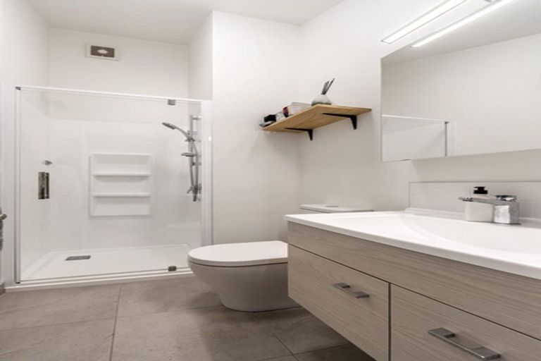 Photo of property in 7 Torea Tai Road, Hobsonville, Auckland, 0616