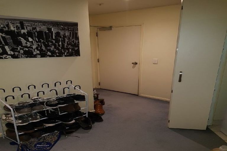 Photo of property in 9/5b Kent Terrace, Mount Victoria, Wellington, 6011