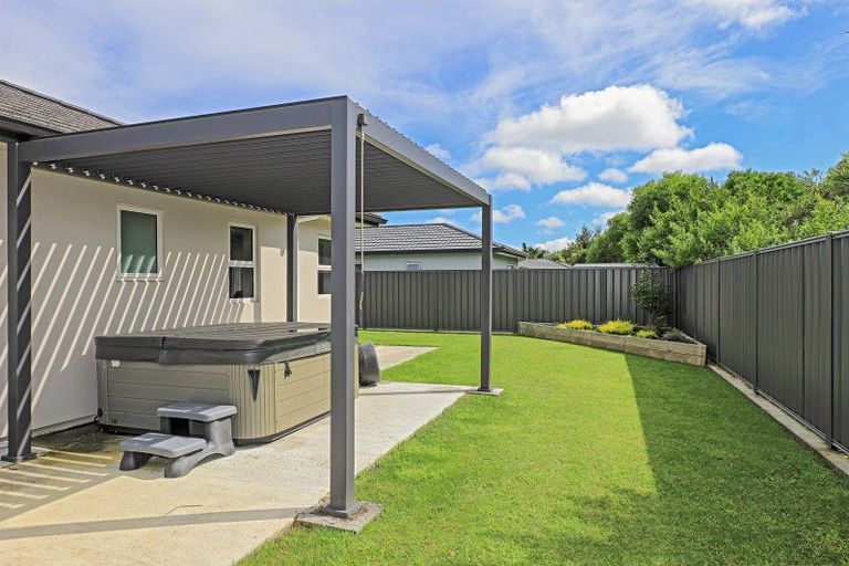 Photo of property in 25 Young Place, Taradale, Napier, 4112