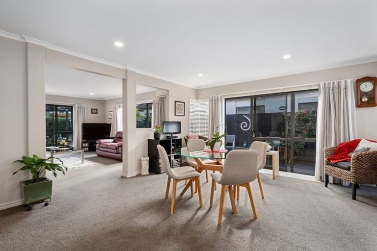 Photo of property in 18 Ohope Place, Papamoa Beach, Papamoa, 3118