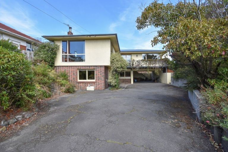 Photo of property in 339 Kenmure Road, Kenmure, Dunedin, 9011