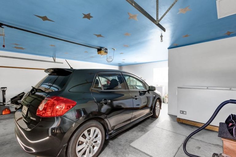 Photo of property in 22 Princess Street, Waitara, 4320