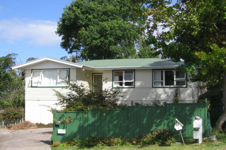 Photo of property in 37 Japonica Drive, Beach Haven, Auckland, 0626